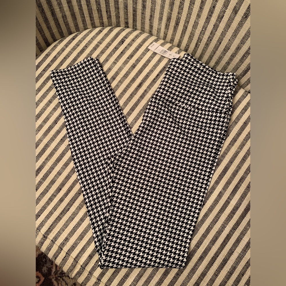NWT Lou & Grey Black and White Houndstooth Leggings Pants S Small